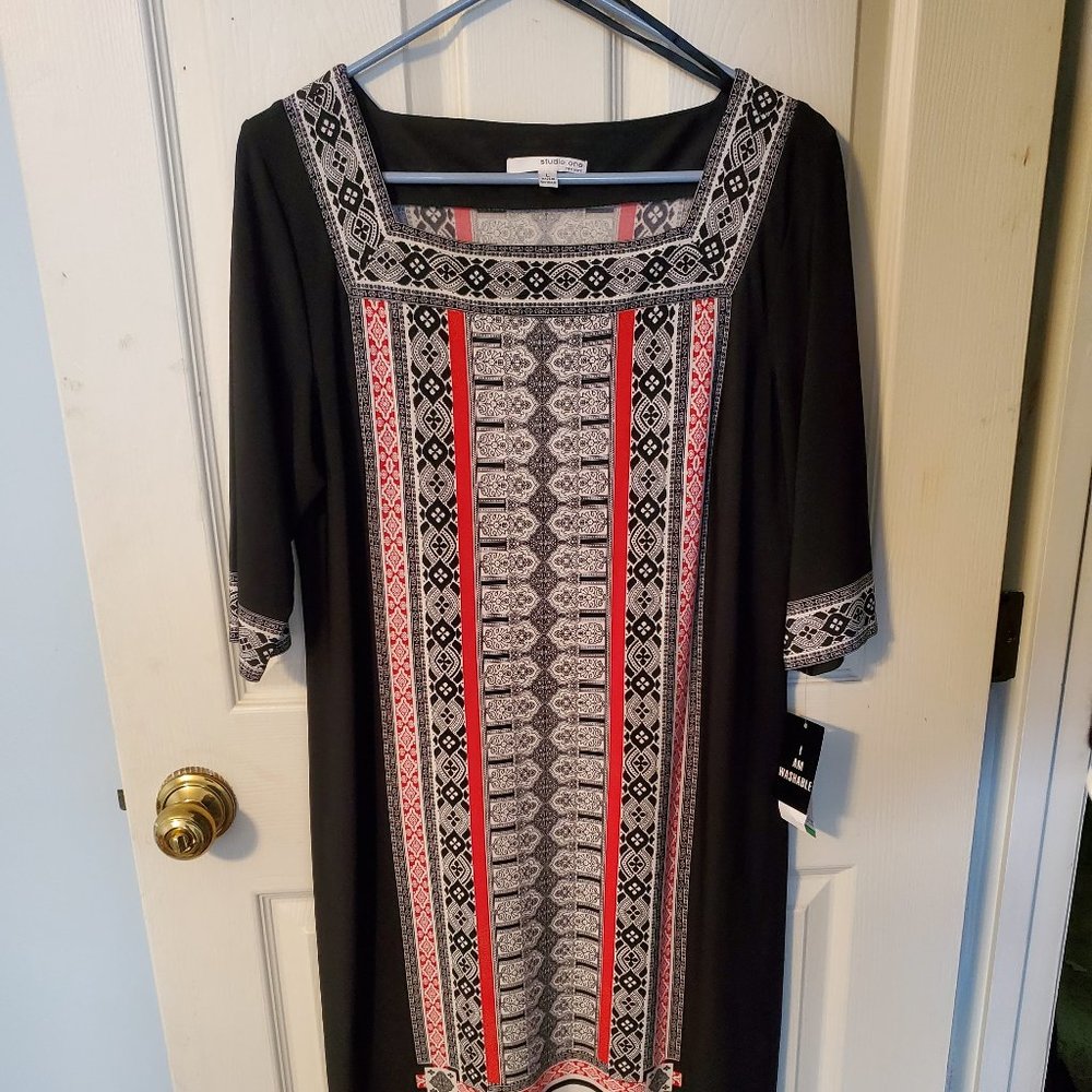 New With Tags Shift Dress - Black with Red - Size Large